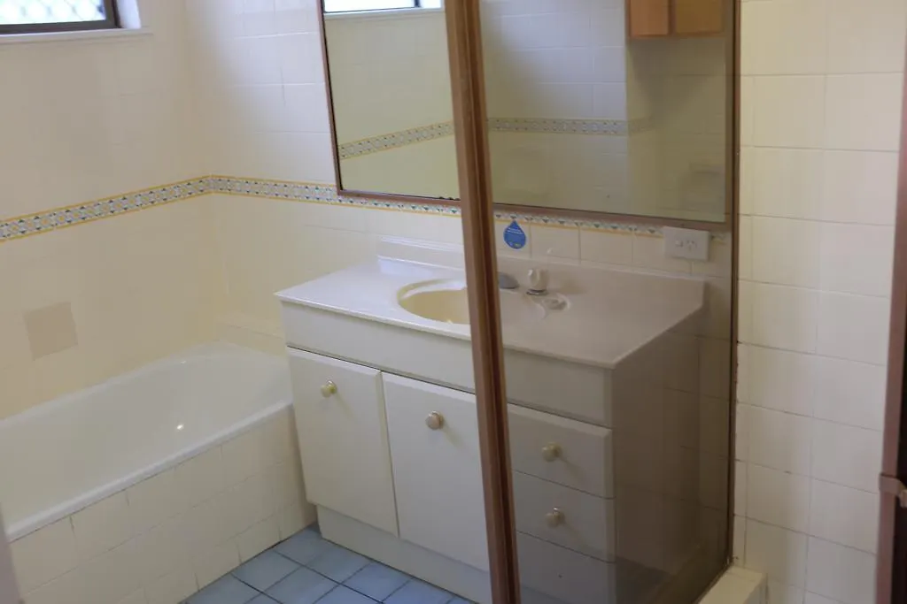 Broadbeach Central Holiday Units Motel Aparthotel