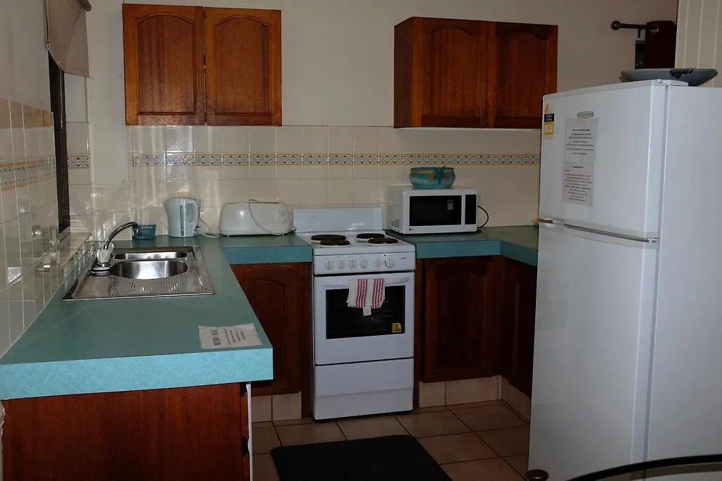 Broadbeach Central Holiday Units Motel 3*,