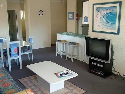 Broadbeach Central Holiday Units Motel 3*,